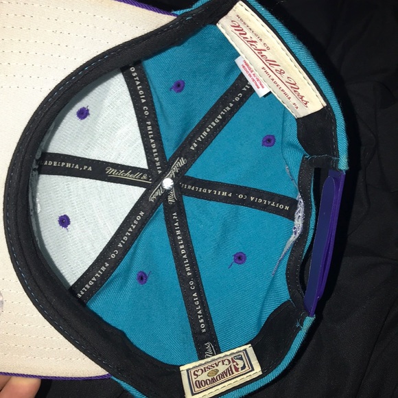 NBA hornets SnapBack hat - Picture 3 of 4